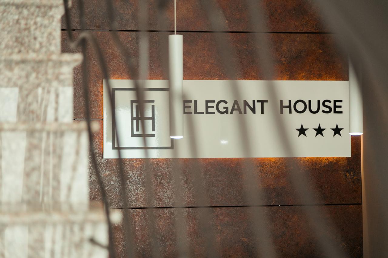 Elegant House Hotell Făgăraş Eksteriør bilde