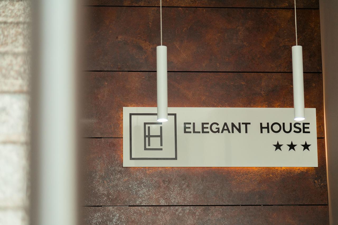 Elegant House Hotell Făgăraş Eksteriør bilde
