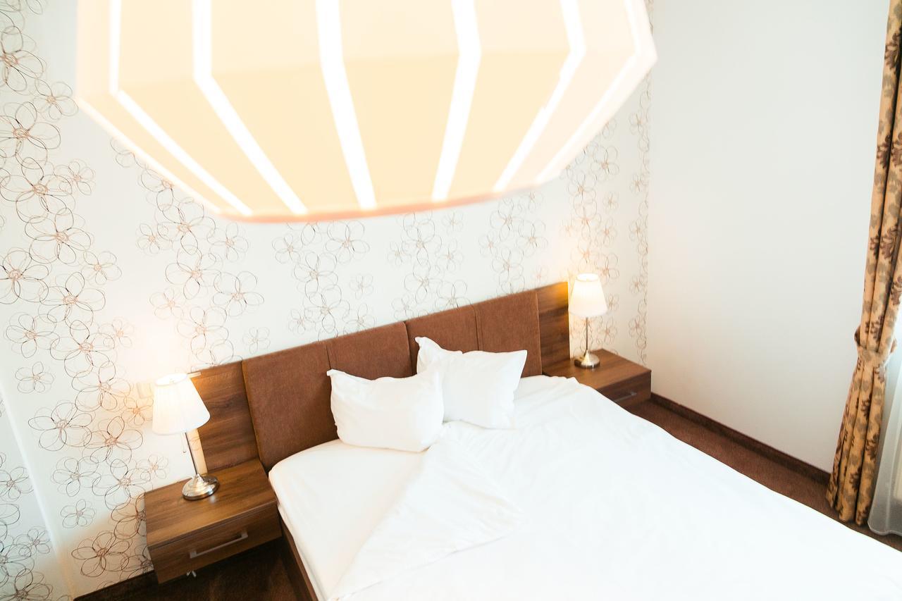 Elegant House Hotell Făgăraş Eksteriør bilde