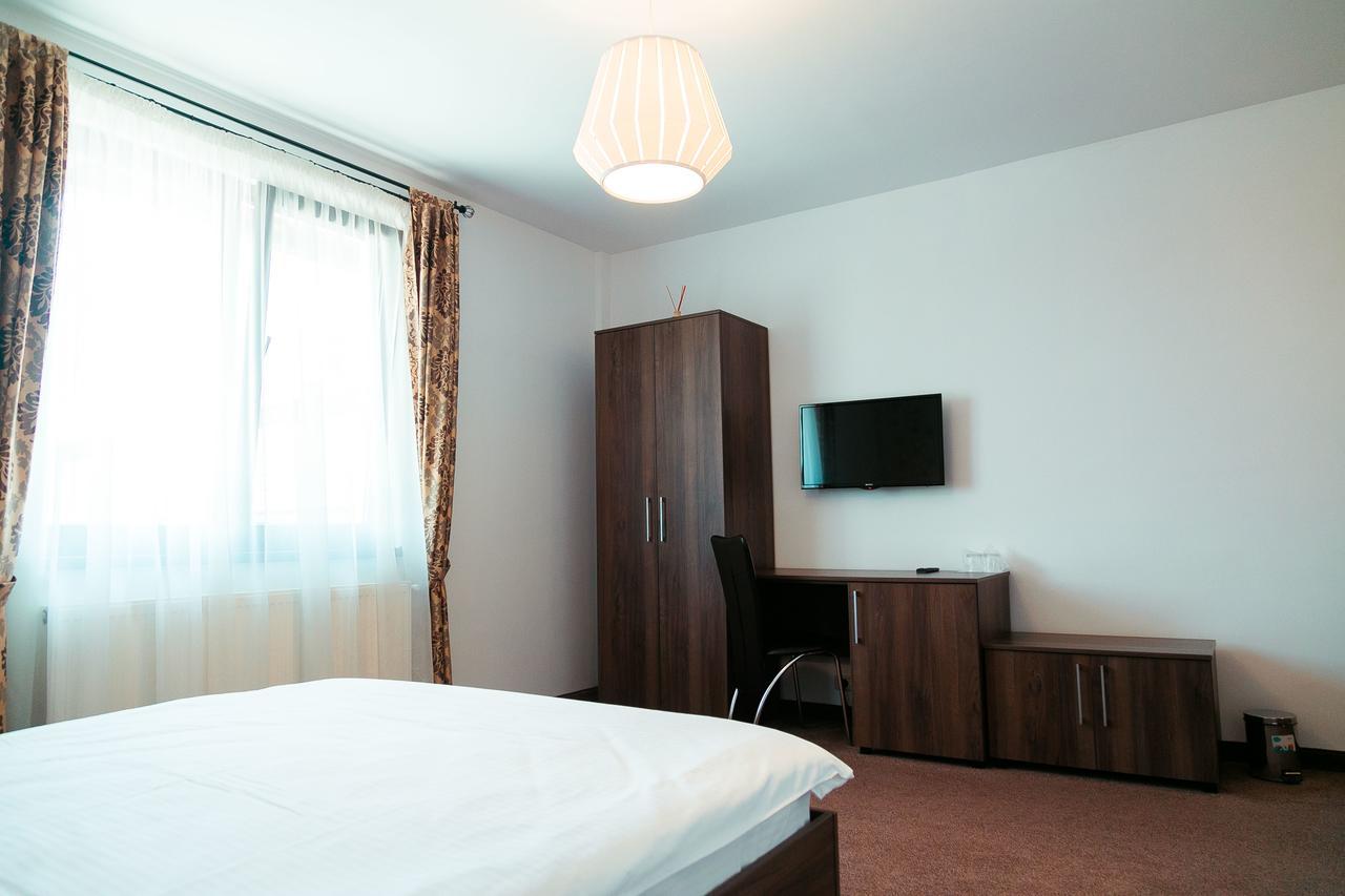 Elegant House Hotell Făgăraş Eksteriør bilde