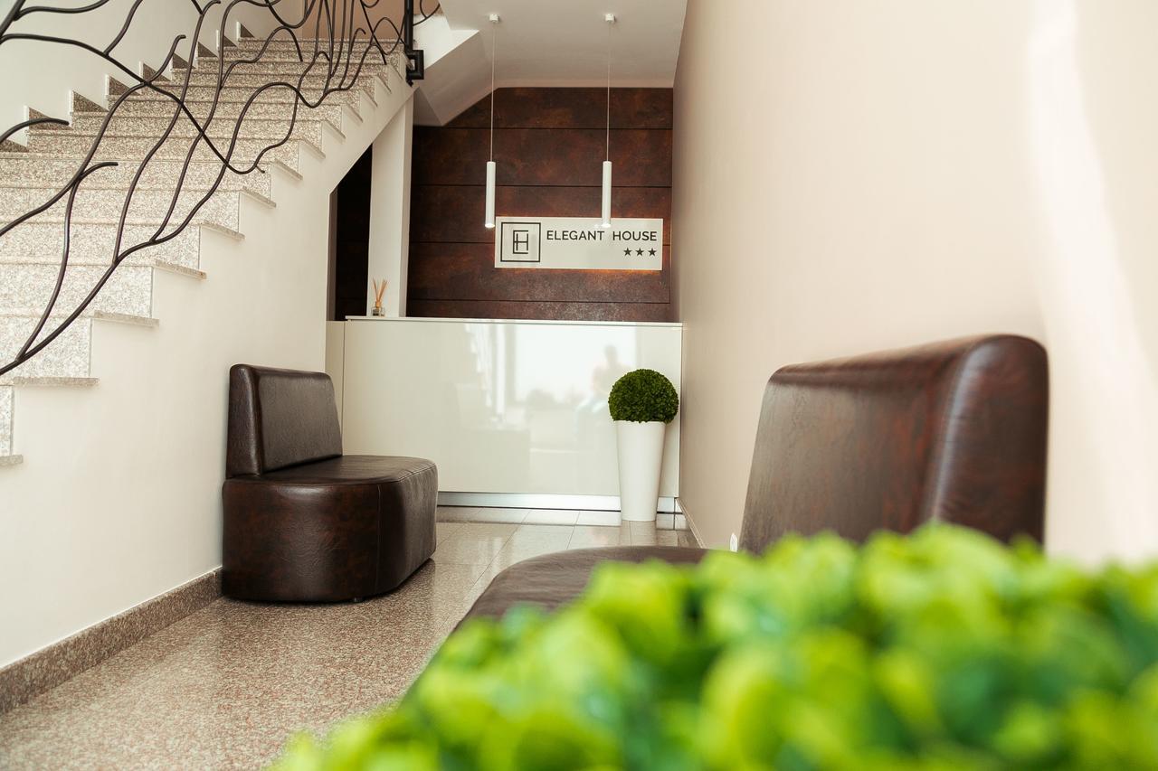 Elegant House Hotell Făgăraş Eksteriør bilde